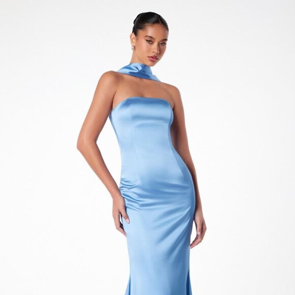 New Strapless Mermaid Refined Gown w/ Removable Scarf & Zipper Back CD T2012 - Picture 1 of 10